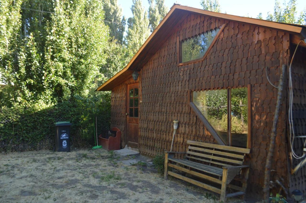 Hostal Y Cabanas Vientos Del Sur Puerto Ingeniero Ibanez Esterno foto
